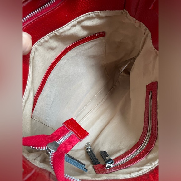 Satchel bag for women in red and black 100% leather, strap. Excellent quality. - Picture 17 of 17